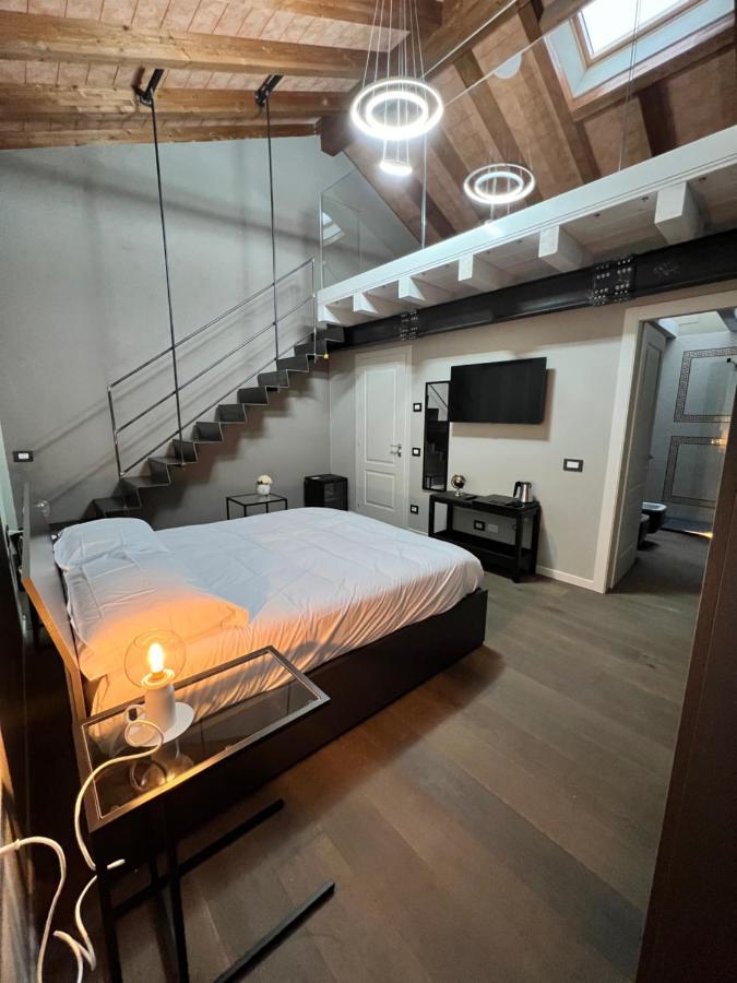 V&B Suites And Apartments بافيا المظهر الخارجي الصورة