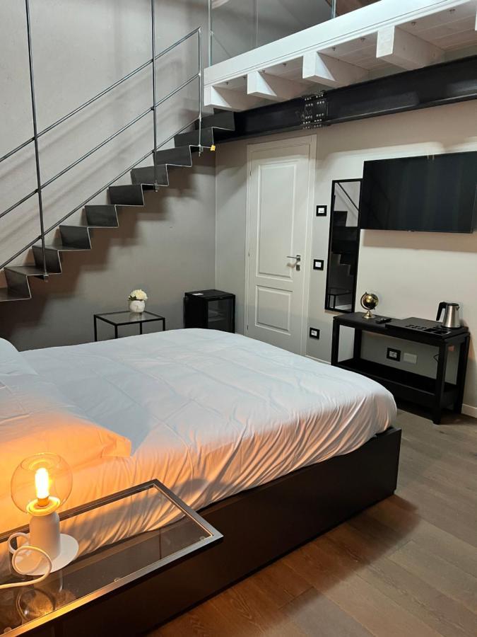 V&B Suites And Apartments بافيا المظهر الخارجي الصورة