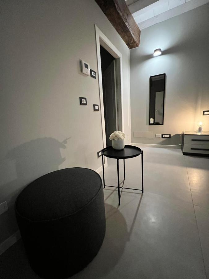V&B Suites And Apartments بافيا المظهر الخارجي الصورة